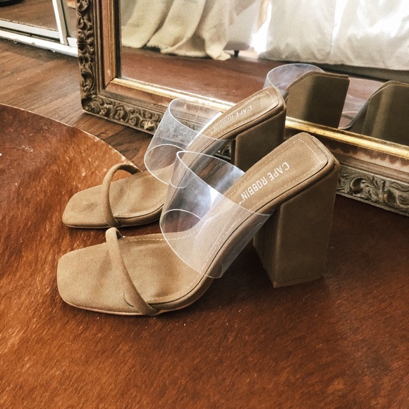 Shoes - FREE SHIPPING! • Tan Wedge Heel
